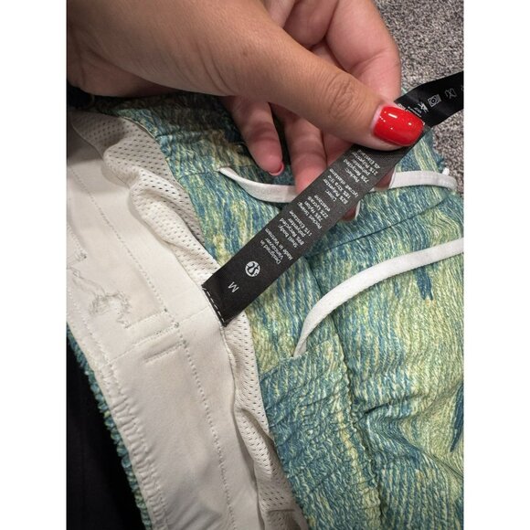 LULULEMON CHANNEL CROSS SHORT 7" Pixel Shift Hawaiian Blue Medium - Picture 7 of 8